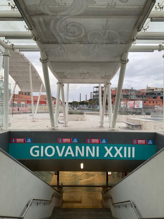 Binario 8 Catania Stazione Centrale Exterior foto